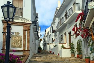 Tour semiprivado a Frigiliana y The Lost Village con almuerzo incluido Tour semiprivado a Frigiliana y The Lost Village con almuerzo incluido