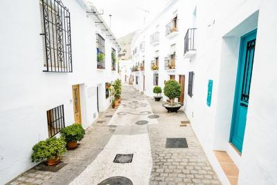 Sin colas Excursión de un día a Nerja y Frijiliana desde Málaga Sin colas Excursión de un día a Nerja y Frijiliana desde Málaga