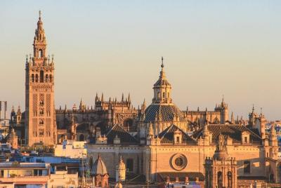 Desde Málaga: 3 tours privados diarios a Córdoba, Granada y Sevilla  Desde Málaga: 3 tours privados diarios a Córdoba, Granada y Sevilla