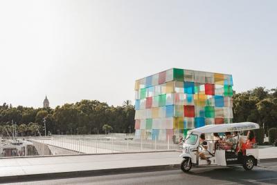 Tour de bienvenida a Málaga en tuk-tuk eléctrico Tour de bienvenida a Málaga en tuk-tuk eléctrico