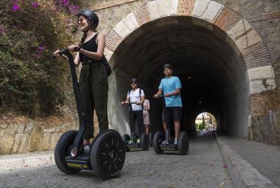 Málaga: tour segway rápido y curioso (30min) Málaga: tour segway rápido y curioso (30min)