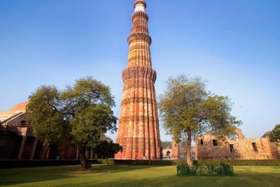 Tour privado de 6 horas por la ciudad vieja y nueva de Delhi