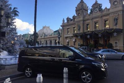 Aeropuerto de Málaga (AGP) a Málaga - Traslado privado de ida y vuelta en furgoneta Aeropuerto de Málaga (AGP) a Málaga - Traslado privado de ida y vuelta en furgoneta
