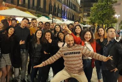Recorrido nocturno por Málaga - Pub Crawl Recorrido nocturno por Málaga - Pub Crawl