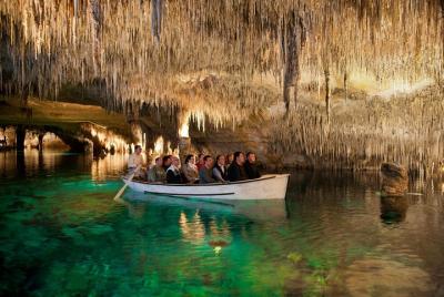 Escapada de un día en Mallorca a la fábrica de perlas Majorica y las cuevas del Drach Escapada de un día en Mallorca a la fábrica de perlas Majorica y las cuevas del Drach