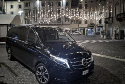 Palma Nova al aeropuerto de Mallorca (PMI) - Traslado privado en furgoneta de salida Palma Nova al aeropuerto de Mallorca (PMI) - Traslado privado en furgoneta de salida
