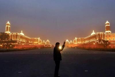 Explore Delhi en la noche - Tour a pie