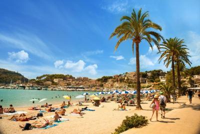 Traslado privado desde Magaluf al aeropuerto de Mallorca (PMI) Traslado privado desde Magaluf al aeropuerto de Mallorca (PMI)