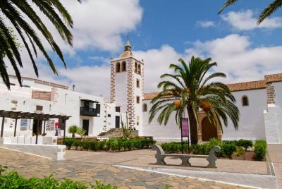 Excursión privada de un día a Ajuy, Betancuria y Costa Calma con conductor / guía