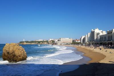 Biarritz y la costa vasca francesa desde San Sebastián Biarritz y la costa vasca francesa desde San Sebastián