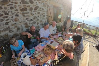Descubre los productores artesanales de la montaña. Descubre los productores artesanales de la montaña.