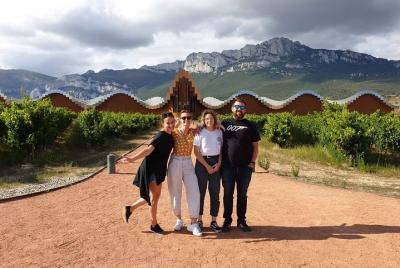 RIOJA DESCUBIERTA - Aventura enológica privada RIOJA DESCUBIERTA - Aventura enológica privada