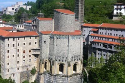 San Sebastián: La ruta de los tres templos. San Sebastián: La ruta de los tres templos.