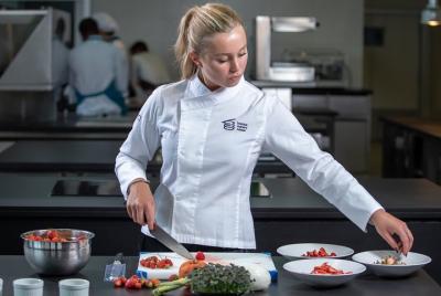 Clase virtual de cocina Pintxo: aprende los secretos de la cocina vasca con Claudia Clase virtual de cocina Pintxo: aprende los secretos de la cocina vasca con Claudia