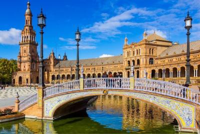 Recorrido de un día completo por Sevilla con el Alcázar y la cate Recorrido de un día completo por Sevilla con el Alcázar y la cate