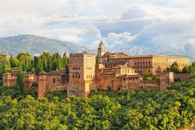 Excursión a la Alhambra y Granada desde Sevilla Excursión a la Alhambra y Granada desde Sevilla