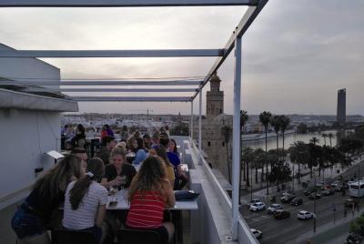 Degustación de sangría con vistas en la azotea Degustación de sangría con vistas en la azotea