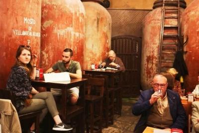 Caminata matutina con desayuno, degustaciones de mercado y auténtico almuerzo de tapas con sabor Caminata matutina con desayuno, degustaciones de mercado y auténtico almuerzo de tapas con sabor