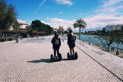 Sevilla: Recorrido en Segway por la Plaza de España y la ribera del río (90 minutos) Sevilla: Recorrido en Segway por la Plaza de España y la ribera del río (90 minutos)