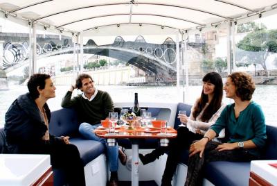 Crucero Ecológico Privado por el Guadalquivir Crucero Ecológico Privado por el Guadalquivir
