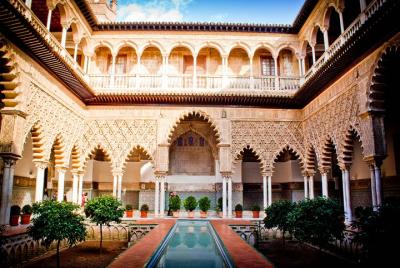 Grupos pequeños, sin colas, palacio del Alcázar de Sevilla Grupos pequeños, sin colas, palacio del Alcázar de Sevilla