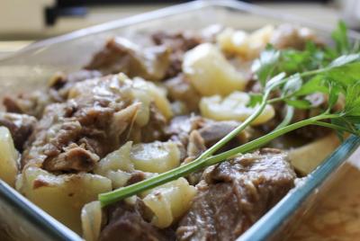 Auténtica clase de cocina española y comida con locales en una casa de Sevilla Auténtica clase de cocina española y comida con locales en una casa de Sevilla