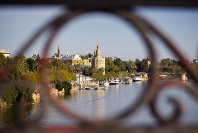 Tour privado: recorrido a pie introductorio a los mejores momentos de Sevilla Tour privado: recorrido a pie introductorio a los mejores momentos de Sevilla