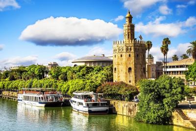 Recorrido a pie por el barrio judío de Santa Cruz, Guadalquivir y lo más destacado de Sevilla Recorrido a pie por el barrio judío de Santa Cruz, Guadalquivir y lo más destacado de Sevilla