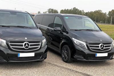 Traslado ida y vuelta en Minivan de Sevilla a Granada Traslado ida y vuelta en Minivan de Sevilla a Granada