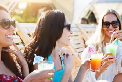 Fiesta en barco Utopía y Kaluna Beach Club. Billete de 2 días. Fiesta en barco Utopía y Kaluna Beach Club. Billete de 2 días.