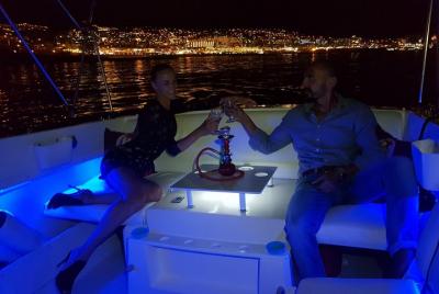 Crucero nocturno romántico por el océano Crucero nocturno romántico por el océano
