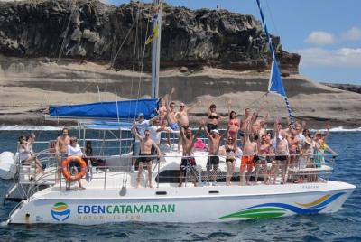 El catamarán más famoso en la isla de Tenerife (excursiones de 2 y 3 horas). El catamarán más famoso en la isla de Tenerife (excursiones de 2 y 3 horas).