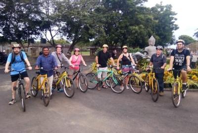Tour en bicicleta en Mahabalipuram con transporte desde Chennai, almuerzo y guía