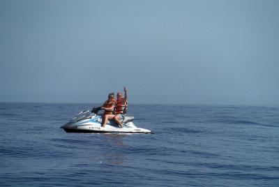 Excursión Guiada en Moto de Agua y Paella en la Playa de Valencia