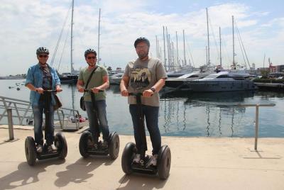Tour privado en segway por el puerto de Valencia Tour privado en segway por el puerto de Valencia