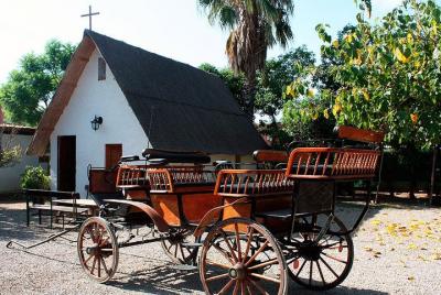 La Huerta Valenciana: Paella y Actividades Rurales en una Barraca
