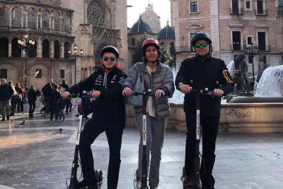 Tour privado en scooter eléctrico Ciudad de las artes y las ciencias en la ciudad de Valencia Tour privado en scooter eléctrico Ciudad de las artes y las ciencias en la ciudad de Valencia