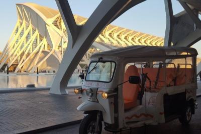 Descubre València en TukTuk - València Moderna Descubre València en TukTuk - València Moderna