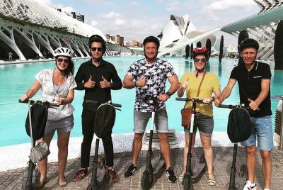 E-scooter City of Arts and Sciences Tour privado E-scooter City of Arts and Sciences Tour privado