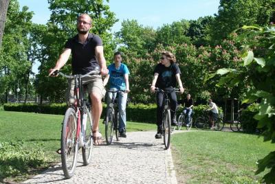 Tour en bicicleta de 3 horas por Tiergarten y los lugares ocultos de Berlín Tour en bicicleta de 3 horas por Tiergarten y los lugares ocultos de Berlín