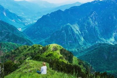 Tour privado de 4 días al Parque Nacional Thethi