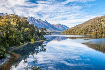 Excursión de un día a San Martín de los Andes y los Siete Lagos desde Bariloche Excursión de un día a San Martín de los Andes y los Siete Lagos desde Bariloche