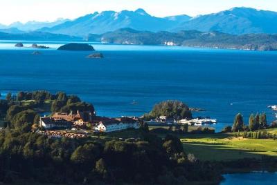Tour privado de 4 días por Bariloche y los Lagos en la Patagonia Tour privado de 4 días por Bariloche y los Lagos en la Patagonia