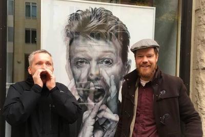 Recorrido a pie de medio día por Berlín para grupos pequeños: David Bowie y el fin del mundo, con un guía especializado en historia Recorrido a pie de medio día por Berlín para grupos pequeños: David Bowie y el fin del mundo, con un guía especializado en historia