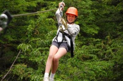 Aventura en tirolina en Cerro López desde Bariloche Aventura en tirolina en Cerro López desde Bariloche