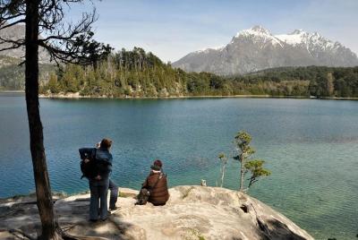 City Tour privado, senderismo por la naturaleza y visita a una microcervecería local en Bariloche City Tour privado, senderismo por la naturaleza y visita a una microcervecería local en Bariloche