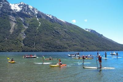 Kayak en el Lago Gutierrez desde Bariloche Kayak en el Lago Gutierrez desde Bariloche