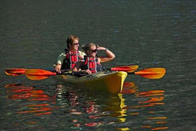 Experiencia de kayak de día completo Experiencia de kayak de día completo