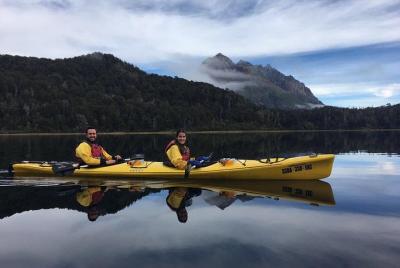 Medio día de kayak en el lago Moreno en servicio privado Medio día de kayak en el lago Moreno en servicio privado