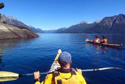 Aventura de remo de kayak alrededor de Bariloche